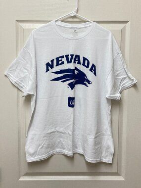 University Of Nevada Wolf Pack White Short Sleeve T-Shirt Size XL ASUN NCAA